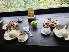 -Warung Babi Guling Ibu Oka 3