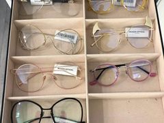 -目艮眼镜SHOWROOM(品牌集合店)
