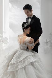 -挪娅婚纱摄影皇家会所