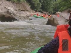 -雅鲁激流探险漂流