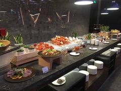 -BLU 全日制餐厅(上海安曼纳卓悦酒店)