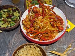-老街烧烤大排档·地道湖北菜·龙虾馆(汉口火车站店)