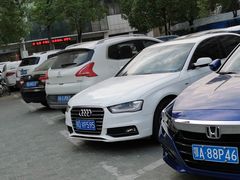 -武汉大学中南医院·停车场