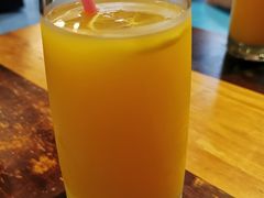 -臻鲜燕海鲜融合餐厅(金陵style店)