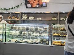 -白玉兰食品(中山公园龙之梦店)