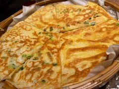 手工葱香大饼-肥三土菜馆(五四广场店)