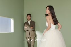 -雪中彩影婚纱摄影·微光艺术中心