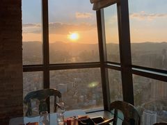 -锦厨国际自助餐厅 · 云端景观 (昆明索菲特大酒店)