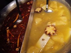 -湊湊火锅·茶憩(杭州湖滨银泰in77店)