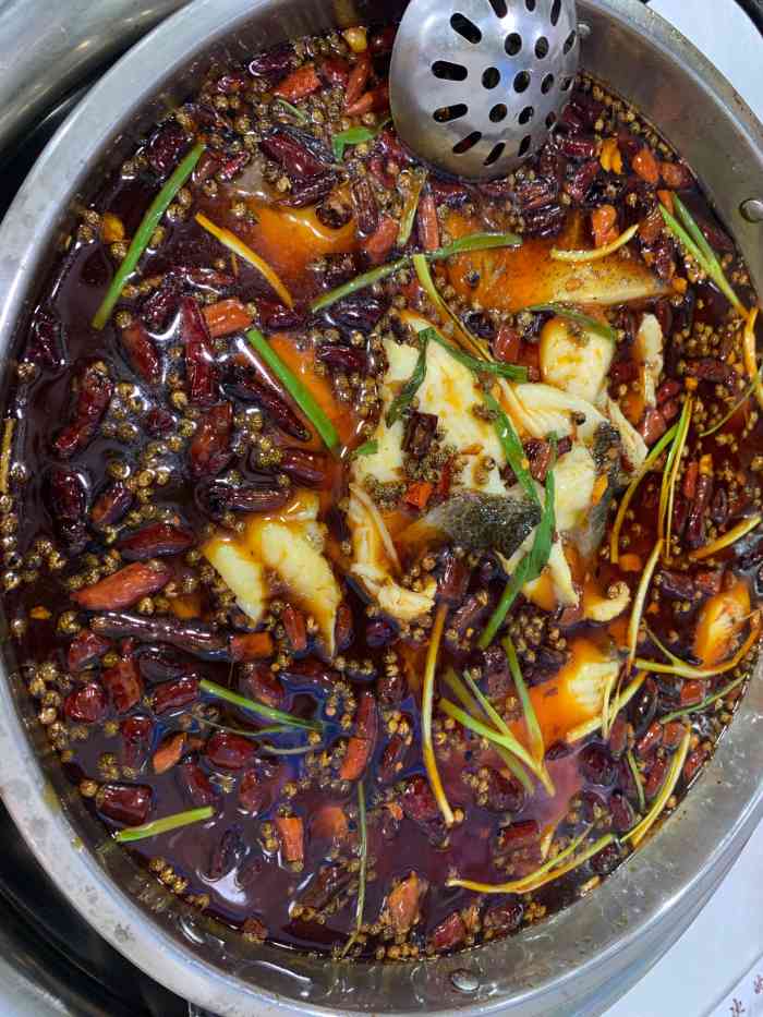 王老五冷锅鱼自助餐(凤鸣山店)