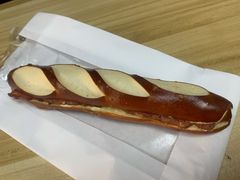 青酱红波芝士碱水-慢熟面包店bud bread(孩儿巷店)