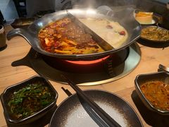 -湊湊火锅·茶憩(杭州湖滨银泰in77店)