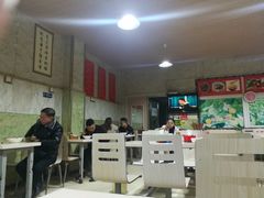 大堂-尝回头贵阳牛肉米粉(中和店)
