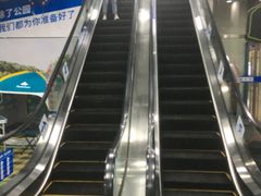 -迪卡侬(西三旗店)