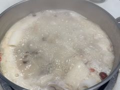 -煲王粤菜餐厅(中侨中心店)