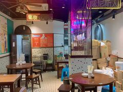 大堂-陈光记烧腊(长寿路店)