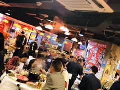 大堂-鲜入围煮花胶鸡海鲜火锅