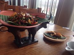 -云海肴·汽锅鸡·云南菜(天山百盛优客店)