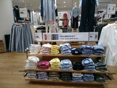 -优衣库(广州番禺万达广场店)