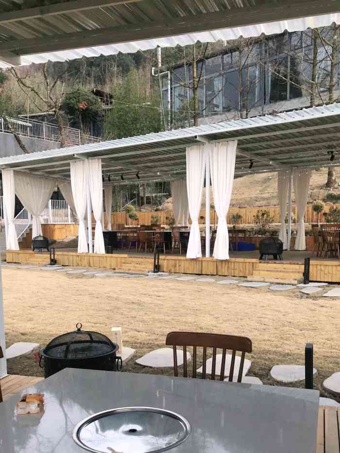 张家小院 shirleys garden-"小院距离成都仅一小时车程,在半山腰,赵