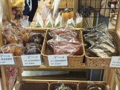 -提亚烘焙·手作面包·生日蛋糕(七星店)