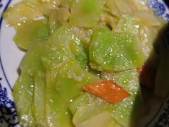 -东口码头·烧鸽子·鱼头泡饼·地方菜(金鹰悦城店)