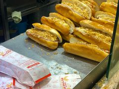 -Bánh Mì Huynh Hoa