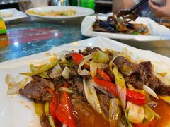小炒黄牛肉-九妹农家大铁锅东北菜(江湾店)