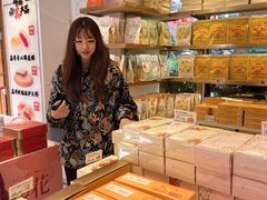 -嘉华鲜花饼·现烤(昆明老街店)