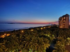 -三亚湾海居铂尔曼度假酒店