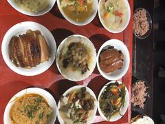 -蓝田九大碗民俗食府(蓝田店)
