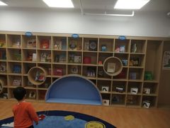 -小门牙好性格托育(北外滩中心)