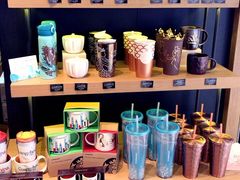 零售区-星巴克(广州中华广场B1层店)