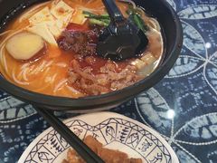-桥香园过桥米线(国贸店)