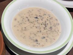 传统口味蘑菇浓汤-萨莉亚意式餐厅(杭州滨江天街店)