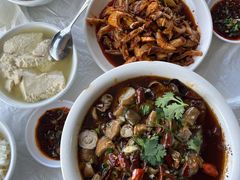 肥肠血旺-元通黄豆花