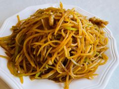 -鑫巴蜀小镇 · 水煮鱼专研店(玉桥店)