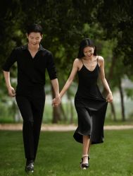 -喜爱高定婚纱摄影