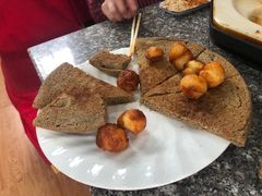 青稞饼-宏宏无烟石板烧烤