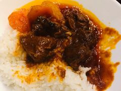 红烩牛肉饭送罗宋汤-东海咖啡馆