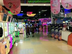 -直通车欢聚中心(崇州万达店)