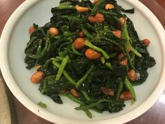 菠菜拌花生-小土豆北方菜馆(文慧园店)