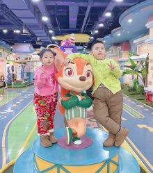 -纽西卡汽车小镇(大悦城店)