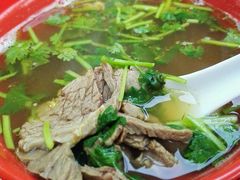 牛肉汤-潘国仙耳光馄饨(黄家阙路店)
