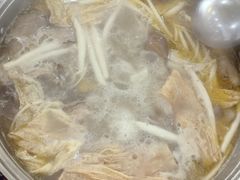 -16年老字号鑫鑫猪肚鸡·椰子鸡海南火锅(兴隆华侨农场店)