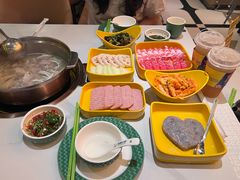 -润园四季椰子鸡火锅(卓越INTOWN店)