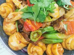 -三江源美食城