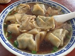 半菜半肉-古徽州馄饨店(宝安路店)
