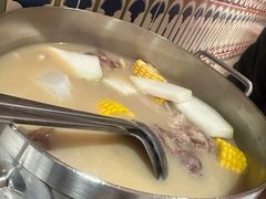 -肥仔文澳门猪骨煲(南京西路店)
