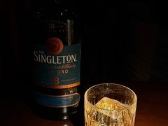 -蓉LOUNGE威士忌鸡尾酒FLOWER酒吧